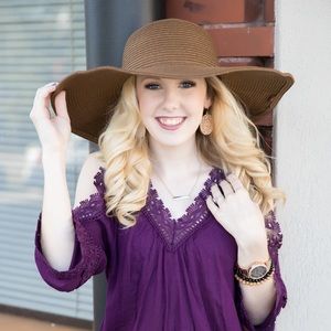 Meet your Posher, Briana